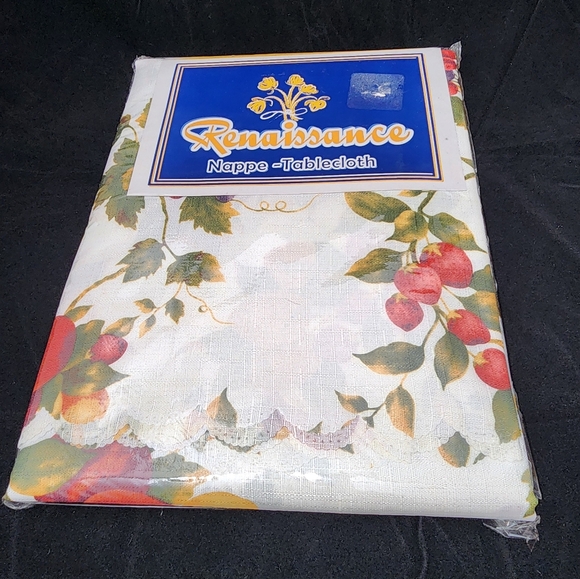 Vintage Rectangular Renaissance Fruit Table Cloth - Picture 4 of 5